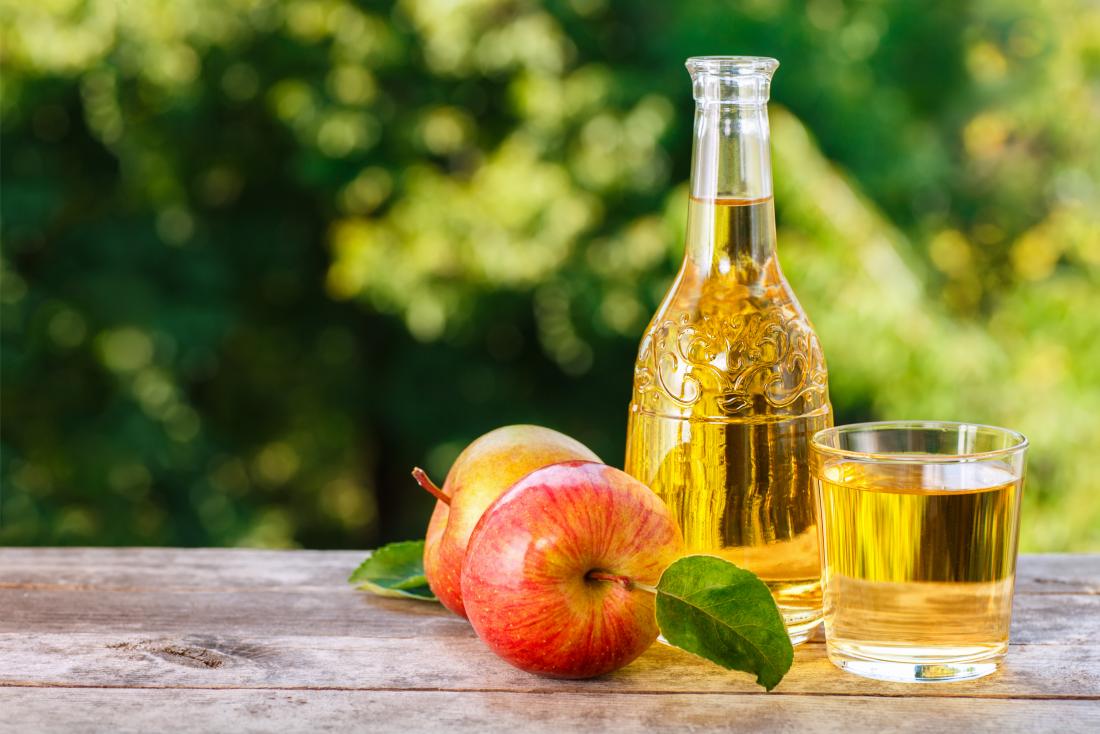 Read more about the article Easy Probiotics – Raw Apple Cider Vinegar Tonic