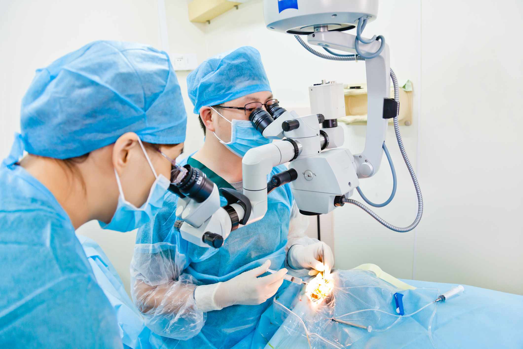Read more about the article Why has LASIK Eye Surgery been so popular?